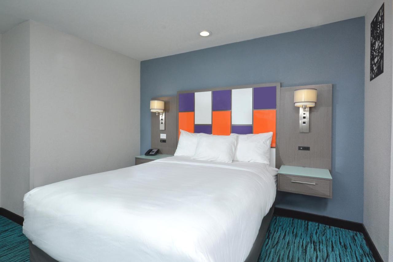 Inn At Clemson Exterior photo